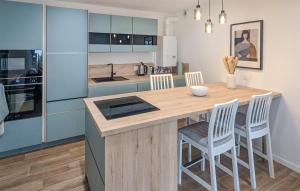 Appartements Gorgeous Apartment In Gagny With Wifi : photos des chambres