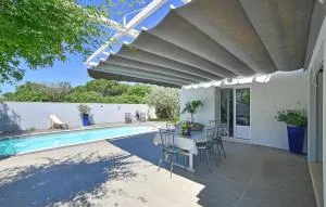 3 Bedroom Beautiful Home In Remoulins - Collias