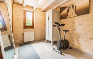 4 Bedroom Gorgeous Home In Bouguenais