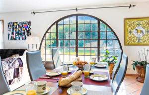 Maisons de vacances Beautiful Home In La Colle-Sur-Loup : photos des chambres