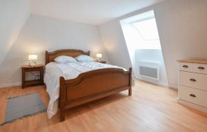 3 Bedroom Beautiful Home In Lessay