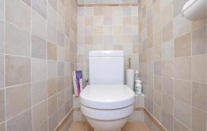 Maisons de vacances Beautiful Home In La Colle-Sur-Loup : photos des chambres