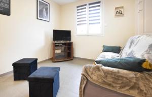 Maisons de vacances 3 Bedroom Beautiful Home In Lessay : photos des chambres