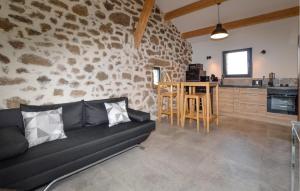 Maisons de vacances Beautiful Home In Petreto Bicchisano : photos des chambres