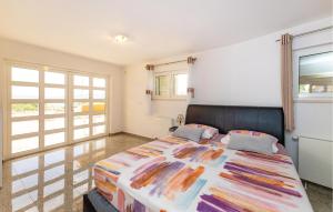 Lovely Apartment In Sibenik