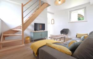 Maisons de vacances Cozy Home In La Pernelle With Wifi : photos des chambres