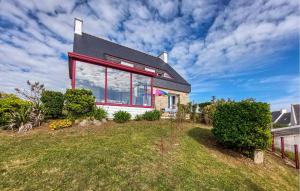 Maisons de vacances 4 Bedroom Cozy Home In Plouarzel : photos des chambres