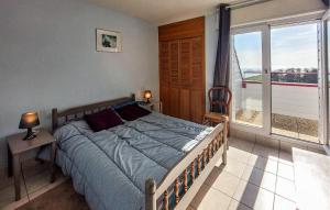 Maisons de vacances 4 Bedroom Cozy Home In Plouarzel : photos des chambres