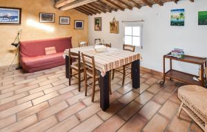 Appartements Cozy Apartment In Morieres-Les-Avignon : photos des chambres