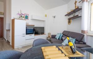 Nice Apartment In Sibenik With House Sea View 