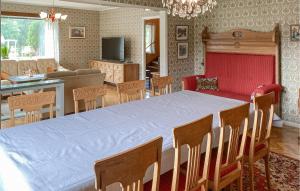 4 Bedroom Stunning Home In Vetlanda