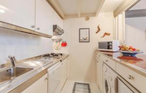 1 Bedroom Lovely Apartment In Grimaldi