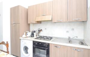 Beautiful Apartment In Ragusa With Wifi