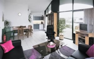 2 Bedroom Gorgeous Home In Lemmer