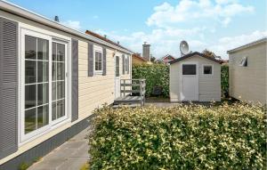 Beautiful Stacaravan In Julianadorp