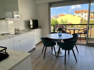 Appartements New apartment with swimming pool : photos des chambres