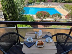 Appartements New apartment with swimming pool : photos des chambres