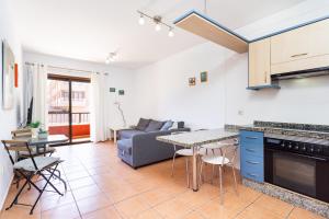 Home2Book Sunny Getaway, El Médano Terrace & Pool