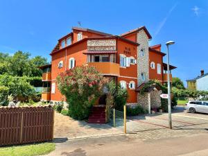 Apartments Dugonjić