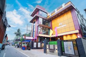 PS Luxury Hotel