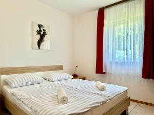 Apartments Dugonjić