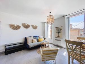 Appartement T2 lumineux sur le Vieux Port, La Ciotat - FR-1-770-11