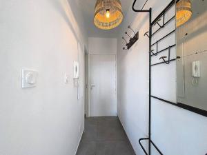 Appartement T2 lumineux sur le Vieux Port, La Ciotat - FR-1-770-11