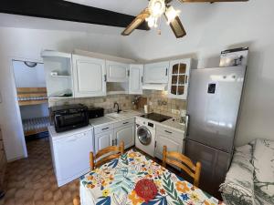 Charmant Pavillon T2 Cabine, 6 Couchages, Cour Privée, Piscine, Parking, Proche Plage - St Cyprien - FR-1-106-34