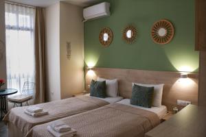 Zade Apartments