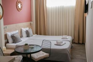 Zade Apartments
