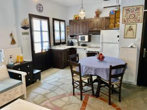 Villa Valia: Traditional Luxurious Residence