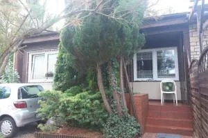 Urokliwy domek blisko jeziora Żarnowieckiego, Nadole - Nadole