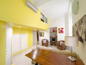 Charmant appartement atypique au coeur du Vieux-Nice