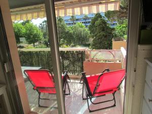 Studio face mer avec clim, WiFi, parking privé, terrasse ensoleillée - FR-1-803-50