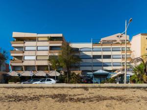 Studio face mer avec clim, WiFi, parking privé, terrasse ensoleillée - FR-1-803-50