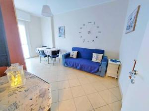 Tutto intorno Mare, parcheggio privato, negozi