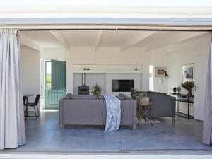 The Cottage Collection Paternoster