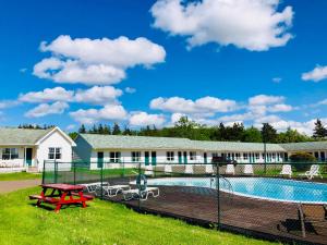 Anne Shirley Motel & Cottages