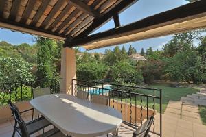 Maisons de vacances Villa climatisee de 195 m2 avec piscine privee : photos des chambres