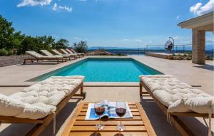 Beautiful Home In Jadranovo