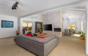 Beautiful Home In Jadranovo 