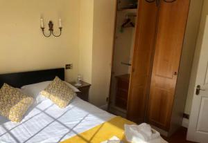 Private comfortable bedroom