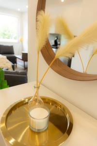 Dohann2 Zentrum, Messehalle, Stationnah & Privatparkplatz