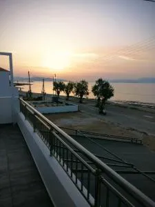 Green Boat House - 斯克里瑞