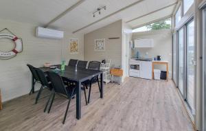 Cozy Apartment In Alingsås