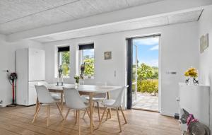 Cozy Home In Haderslev With Wifi