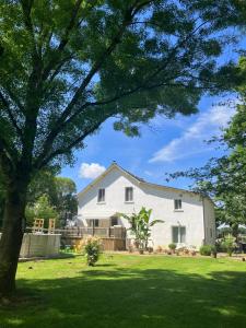 B&B / Chambres d'hotes Autour Des Vignes B&B : photos des chambres
