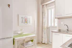 Modern full apt near acropolisvaccinatedHosts