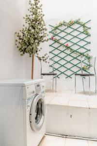 Modern full apt near acropolisvaccinatedHosts