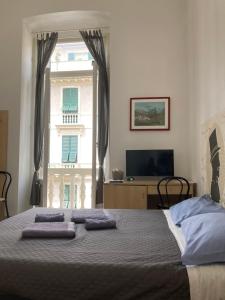 Double Room with Private External Bathroom room in Guest House Roma